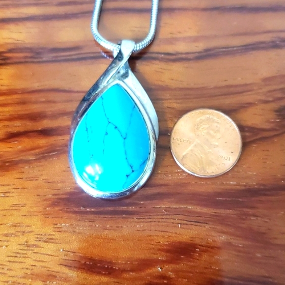Lia Sophia Turquoise Color Silver Tone Teardrop Necklace Retired Beautiful ❤️ - Picture 7 of 13